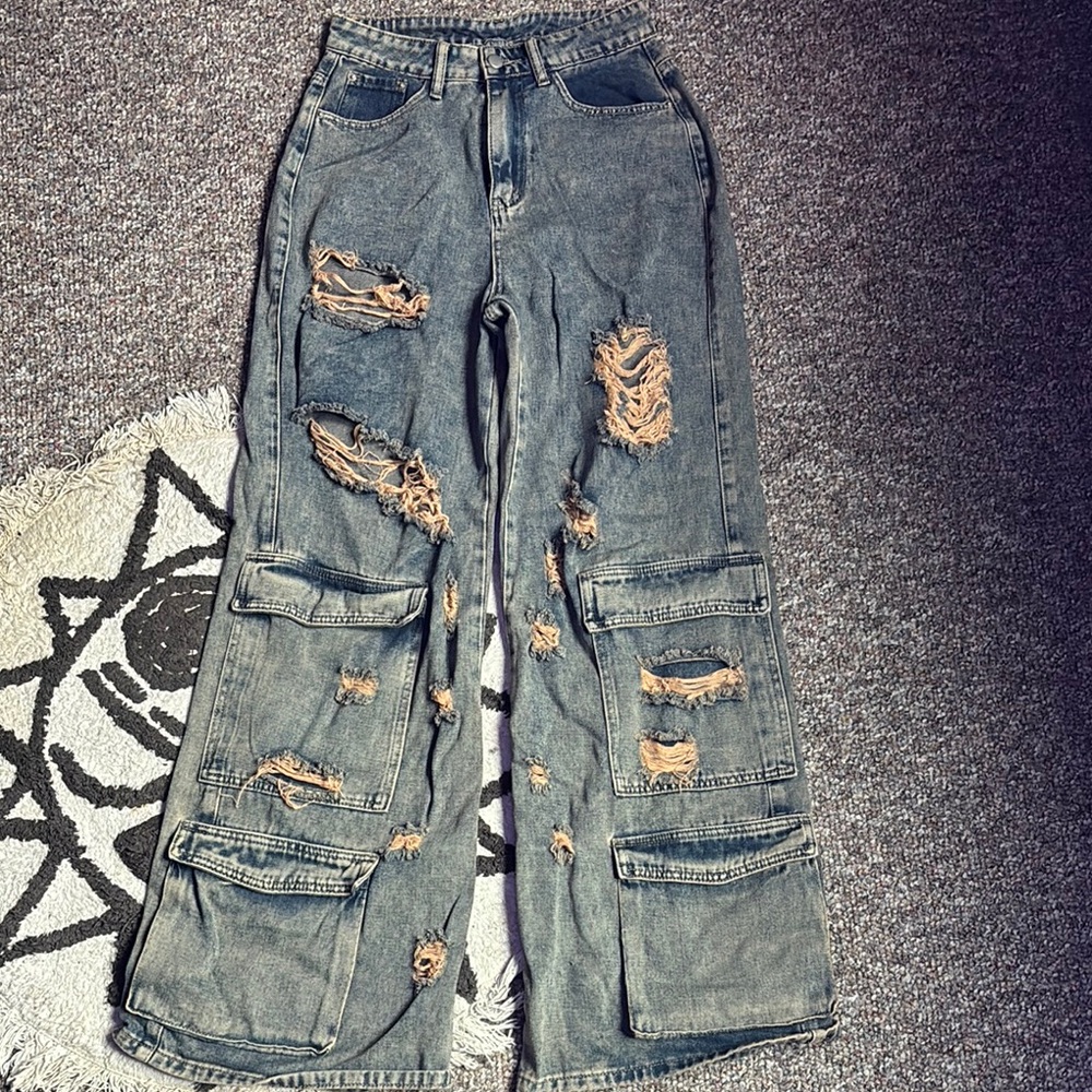 Distressed Gray Women's Jeans